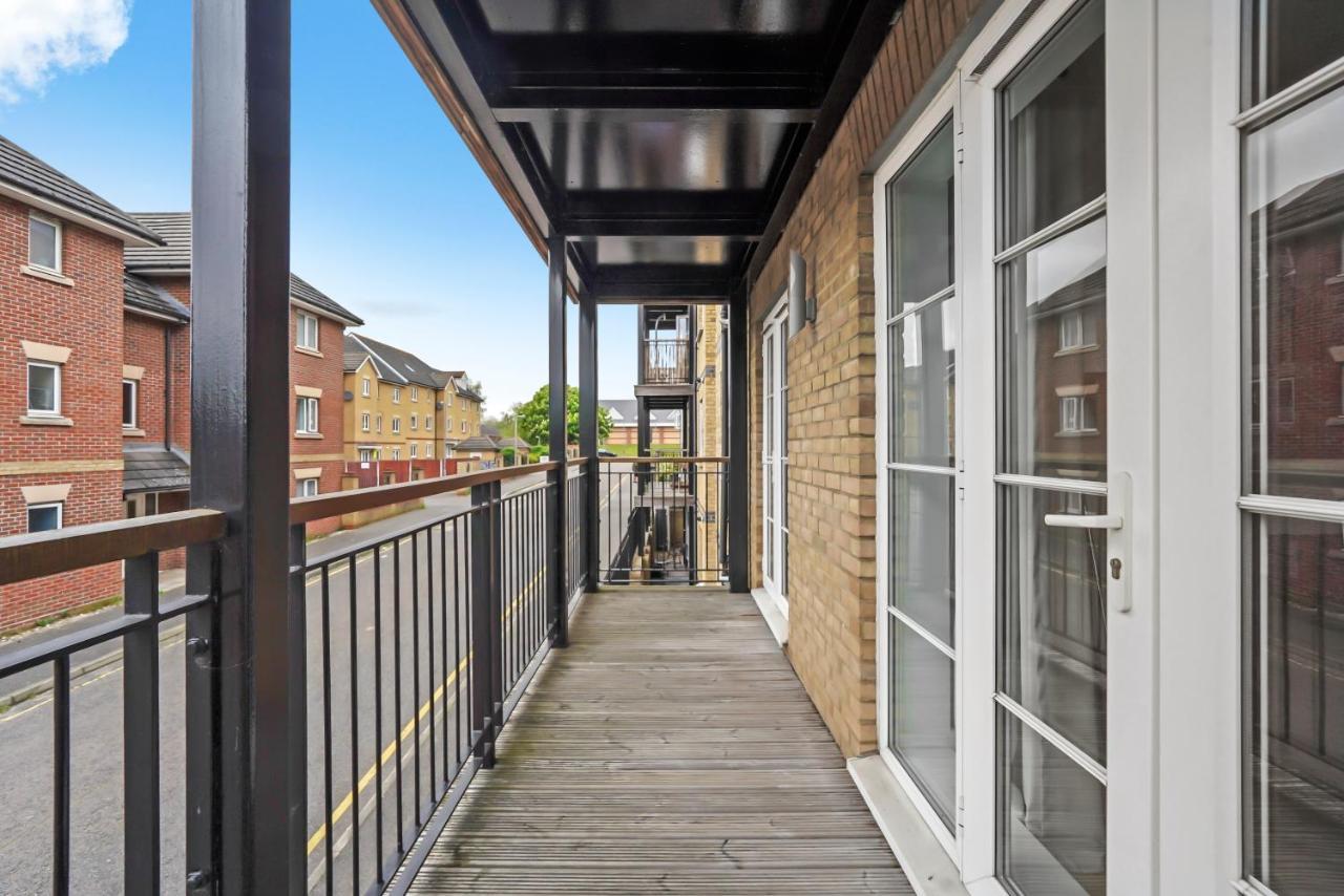 Luxnightzz - Two Bed - Close To North Station And Hospital Colchester Buitenkant foto